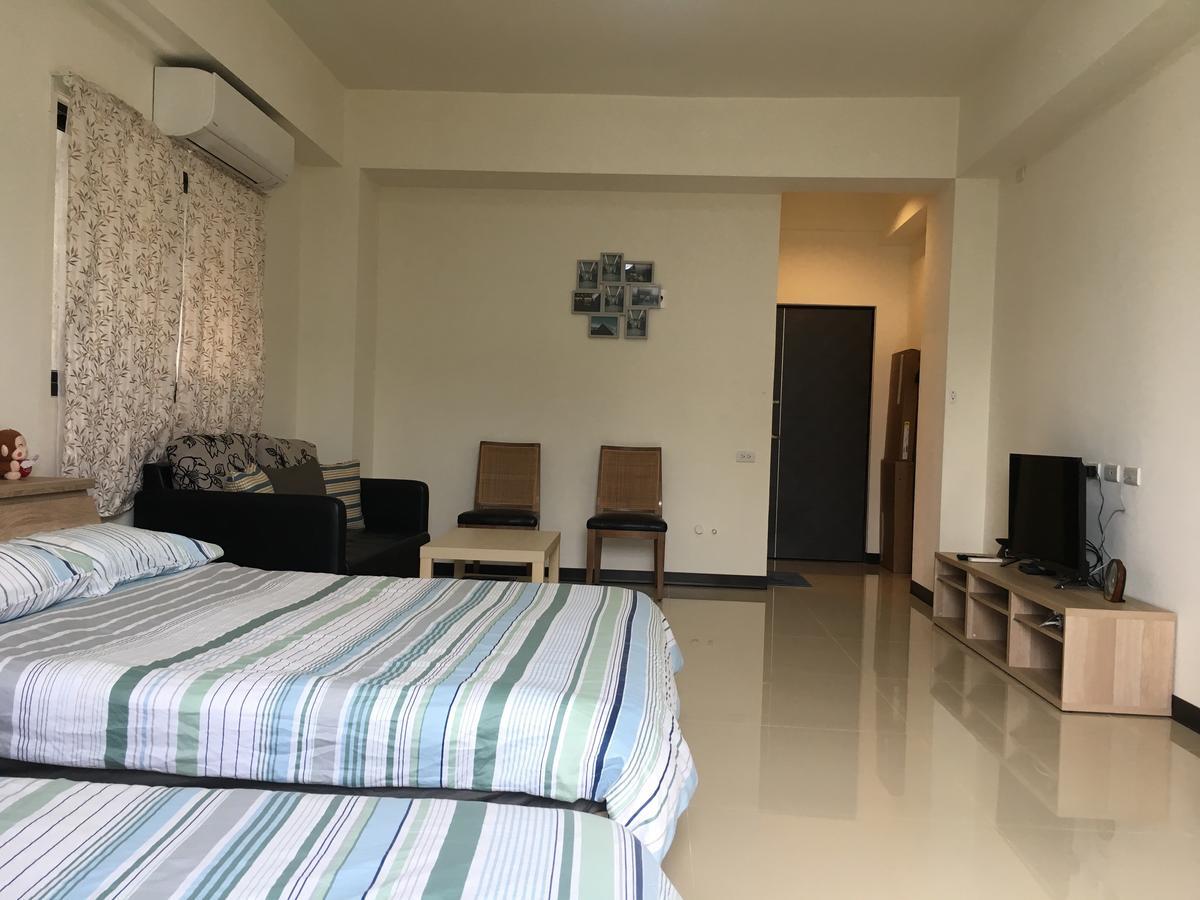 Taichung Hsr Homestay Exterior photo
